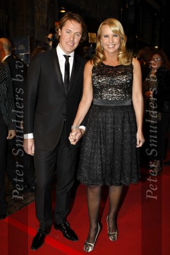 Amsterdam 26 oktober 2009
Premiere terug naar de kust in Tuschinski. Linda de Mol en Jeroen Rietbergen
Peter Smulders bv