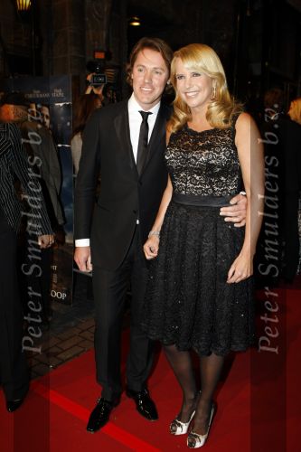 Amsterdam 26 oktober 2009
Premiere terug naar de kust in Tuschinski. Linda de Mol en Jeroen Rietbergen
Peter Smulders bv