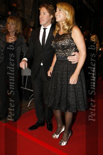 Amsterdam 26 oktober 2009
Premiere terug naar de kust in Tuschinski. Linda de Mol en Jeroen Rietbergen
Peter Smulders bv