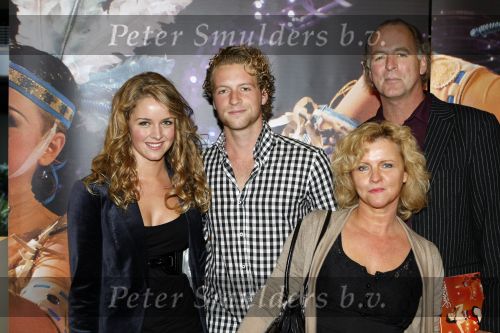 Rotterdam 25 oktober 2009
Premiere Holiday on ice in ahoy. Liza Sips met vriend en ouders
Peter Smulders bv