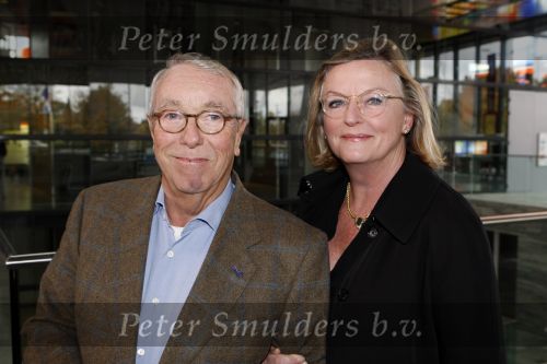 Hilversum 26 oktober 2009
Presentatie dvd en cd Ramses Shaffy bij beeld en geluid. Louis v Dijk met vrouw
Peter Smulders bv