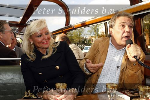 Amsterdam 8 november 2009
Presentatie boek Theo Heuft over zijn leven en Yab Yum. Masarten Spanjer met zijn vriendin
Peter Smulders bv