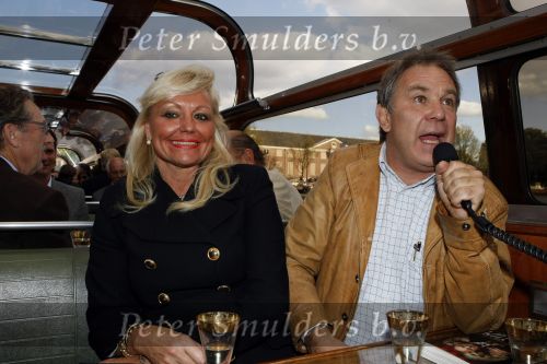 Amsterdam 8 november 2009
Presentatie boek Theo Heuft over zijn leven en Yab Yum. Masarten Spanjer met zijn vriendin
Peter Smulders bv