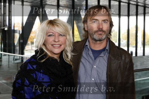 Hilversum 26 oktober 2009
Presentatie dvd en cd Ramses Shaffy bij beeld en geluid. Manuela Kemp met man
Peter Smulders bv
