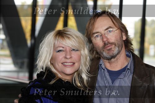 Hilversum 26 oktober 2009
Presentatie dvd en cd Ramses Shaffy bij beeld en geluid. Manuela Kemp met man
Peter Smulders bv
