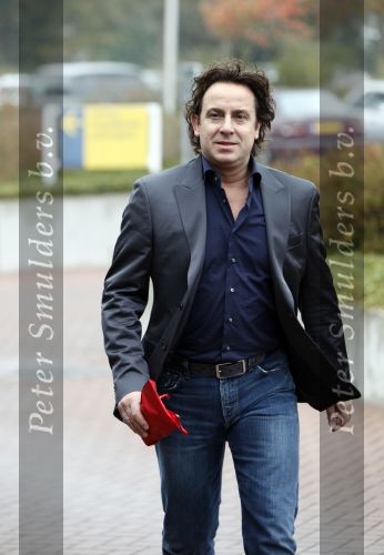 Purmerend 22 oktober 2009
Jan Smit wordt in het ziekenhuis van Purmerend opgezocht door zijn vriendin Liza Plat manager Jaap Buys collega Marco Borsato en vander Ruud Smit.
Peter Smulders bv