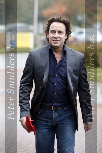 Purmerend 22 oktober 2009
Jan Smit wordt in het ziekenhuis van Purmerend opgezocht door zijn vriendin Liza Plat manager Jaap Buys collega Marco Borsato en vander Ruud Smit.
Peter Smulders bv