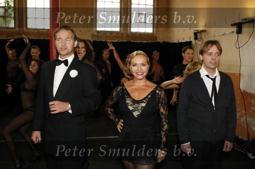 Hoorn 6 oktober 2009
Perspresentatie musical Chicago met oa Peter Lusse Mariska v Kolck Thom Hoffman Doris Baaten en Joke de Kruif.
Peter Smulders bv