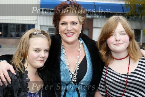 Amsterdam 18 oktober 2009
Premiere Sing along. Marjolein Touw met dochter
Peter Smulders bv