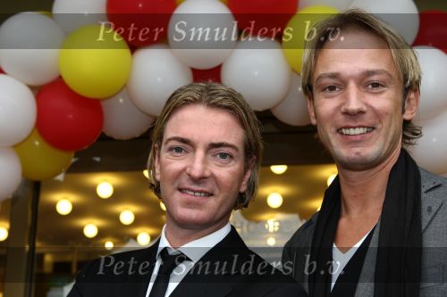 Eindhoven, 11 Oktober 2009
Premiere Pipo de Clown in stadsschouwburg
Martijn v d Bergh met partner
Foto Peter Smulders BV