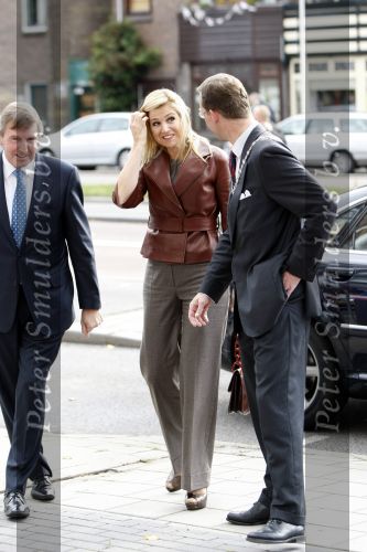 Utrecht 12 oktober 2009
Prinses Maxima op bezoek in Utrecht. Er is veel extra politie op de been.
Peter Smulders bv