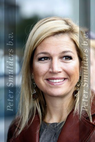 Utrecht 12 oktober 2009
Prinses Maxima op bezoek in Utrecht. Er is veel extra politie op de been.
Peter Smulders bv