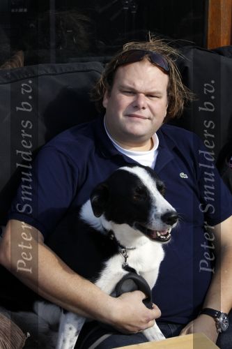 Scheveningen 4 oktober 2009
Bridget Maasland organiseert dogwalk op het strand van Scheveningen.
Ruim 300 honden liepen mee met hun baasjes. Menno Kohler 62 kg afgevallen
Peter Smulders bv