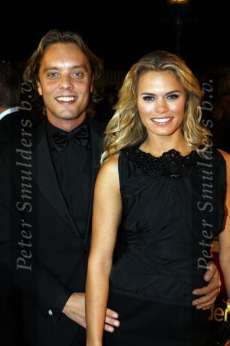 Amsterdam 23 oktober 2009
Televizierring 2009 in Carre in Amsterdam. Nicolette v dam met vriend Bas Smit
Peter Smulders bv