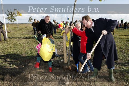 Benthuizen 17 oktober 2009
Nationale boomplantdag. Onno Hoes
Peter Smulders bv