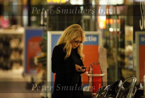 Schiphol 5 november 2009
Patricia Paay arriveert op schiphol.
Peter Smulders bv