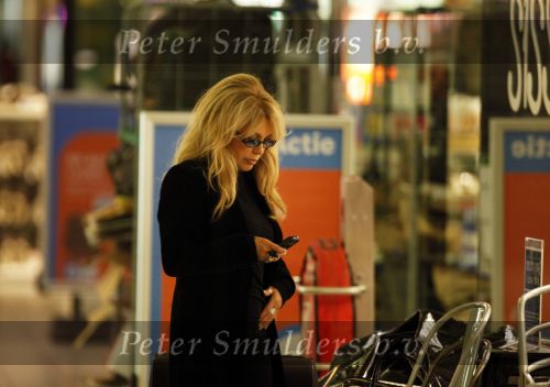 Schiphol 5 november 2009
Patricia Paay arriveert op schiphol.
Peter Smulders bv