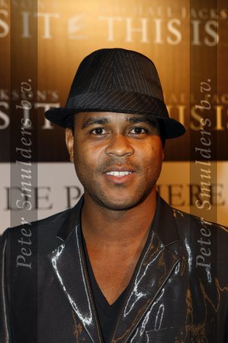 Amsterdam 28 2n 28 oktober 2009
Premiere film michael Jackson in Tuschinski. Patrick Kluivert
Peter Smulders bv