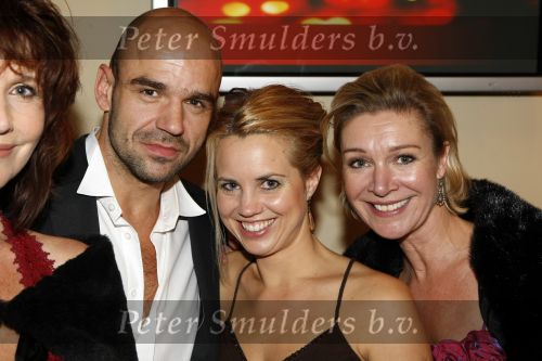 Amsterdam 23 oktober 2009
Televizierring 2009 in Carre in Amsterdam. Peter Post met vriendin en Charlotte Besijn en Anita Donk
Peter Smulders bv