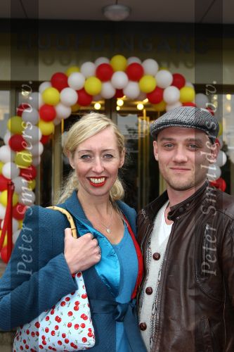 Eindhoven, 11 Oktober 2009
Premiere Pipo de Clown in stadsschouwburg
Plien v Beusekom met man
Foto Peter Smulders BV