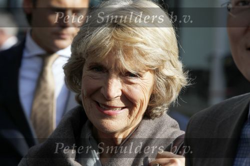 Rotterdam 28 oktober 2009
Prinses Laurentien Prins Constantijn en Prinses Irene arriveren in een electrische mini cooper bij bijeenkomst.
Peter Smulders bv