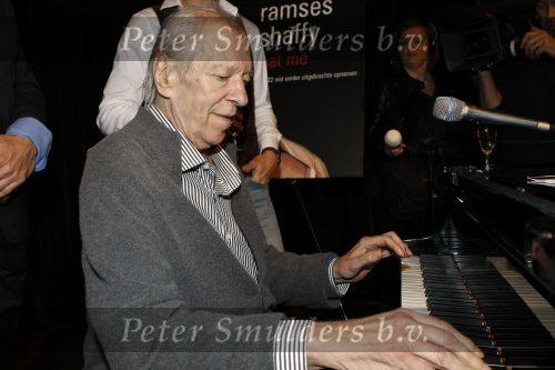 Hilversum 26 oktober 2009
Presentatie dvd en cd Ramses Shaffy bij beeld en geluid.
Peter Smulders bv