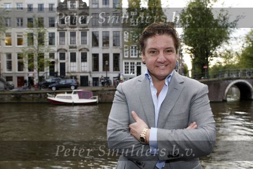 Amsterdam 8 november 2009
Presentatie boek Theo Heuft over zijn leven en Yab Yum. Rene Froger
Peter Smulders bv