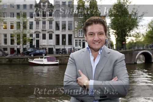 Amsterdam 8 november 2009
Presentatie boek Theo Heuft over zijn leven en Yab Yum. Rene Froger
Peter Smulders bv