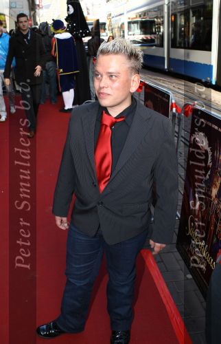 Amsterdam, 4 Oktober 2009
Premiere in Tuschinski, Nederlandse speelfilm:
Sinterklaas en de verdwenen pakjesboot
Richard de Ruijter
Foto Peter Smulders