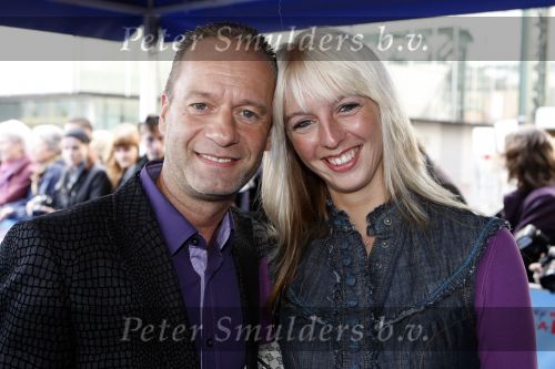 Amsterdam 18 oktober 2009
Premiere Sing along. Ron Boszhard met vriendin
Peter Smulders bv