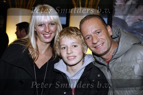 Rotterdam 25 oktober 2009
Premiere Holiday on ice in ahoy. Ron Boszhard met vriendin en zoon
Peter Smulders bv