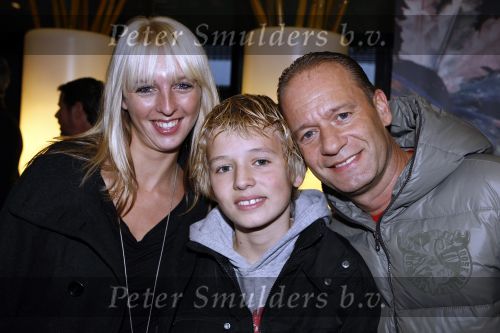 Rotterdam 25 oktober 2009
Premiere Holiday on ice in ahoy. Ron Boszhard met vriendin en zoon
Peter Smulders bv