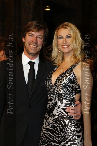Amsterdam 26 oktober 2009
Premiere terug naar de kust in Tuschinski. Susan Smit met vriend
Peter Smulders bv