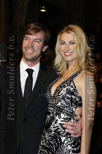Amsterdam 26 oktober 2009
Premiere terug naar de kust in Tuschinski. Susan Smit met vriend
Peter Smulders bv