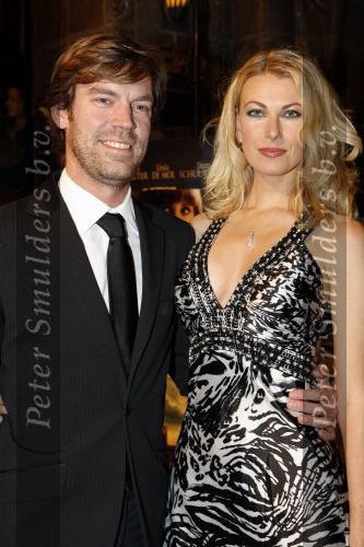 Amsterdam 26 oktober 2009
Premiere terug naar de kust in Tuschinski. Susan Smit met vriend
Peter Smulders bv