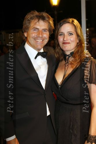 Amsterdam 23 oktober 2009
Televizierring 2009 in Carre in Amsterdam. Toine v Peperstraten met vrouw
Peter Smulders bv