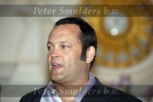Amsterdam  26 oktober 2009
Photocall Couples Retreat met Vince Vaughn Malin Akerman en Peter Billingsley
en de nederlandse actrice Janna Fassaert
Peter Smulders bv