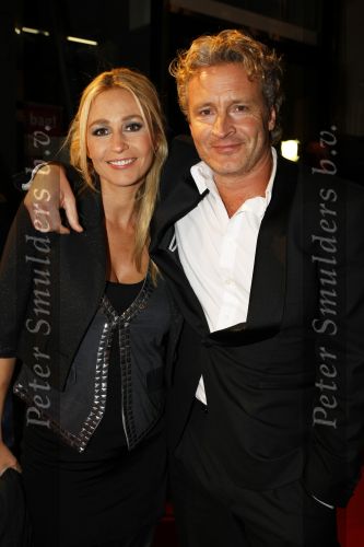 Amsterdam 26 oktober 2009
Premiere terug naar de kust in Tuschinski. Wendy v Dijk zwanger met vriend Erland Galjaard
Peter Smulders bv