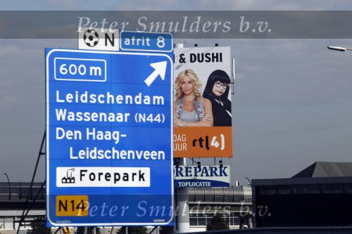 Den Haag 28 oktober 2009
Billboard wendy v Dijk voor programma Ushi en Dushi op de A4 ter hoogte van Den Haag.
Peter Smulders bv