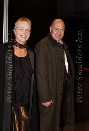 Leiden 30 oktober 2010
Premiere Soldaat van oranje op vliegbasis Valkenburg. Andre Kuipers met vrouw
Peter Smulders bv