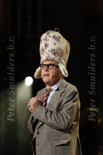 Amsterdam 2 november 2010
Rene Froger viert zijn 50e verjaardag met collega artiesten en vrienden in Carre.
oa Karin Bloemen Danny de Munk Ruth Jacoth Wesley Jeroen v d Boom Grant en Forsyth Thomas Berge Frans Bauer Linda de Mol Peter paul Muller Glennis GraceCarel Kraaijenhof en zoon Danny treden op. Caroline Tensen en Ron Brandsteder presenteren de avond. Andre v Duin
Peter Smulders bv
