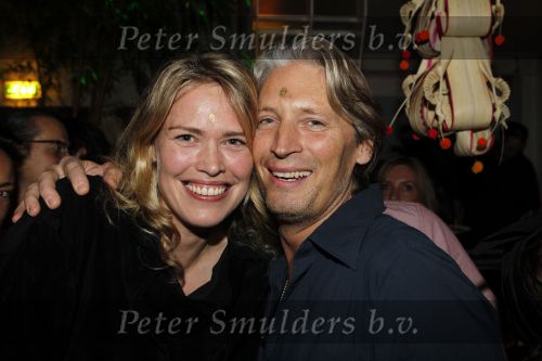 Amsterdam 6 november 2010
12 en een half jarig bestaan en presentatiie van het Buddha to Buddha boek in de supper club.
Peter Smulders bv