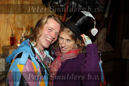 Amsterdam 6 november 2010
12 en een half jarig bestaan en presentatiie van het Buddha to Buddha boek in de supper club.
Peter Smulders bv