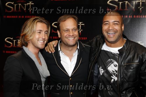 Amsterdam 3 november 2010
Premiere van de film Sint in de stopera van Amsterdam. Carlo Boszhard met vriend
Peter Smulders bv