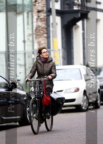 Amsterdam 1 november 2010
Carolien v d Berg op de fiets in Amsterdam
Peter Smulders bv