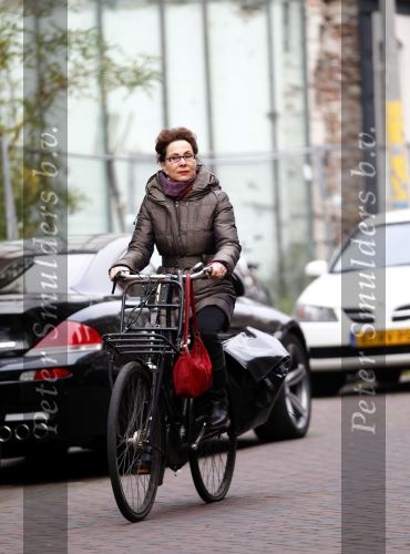 Amsterdam 1 november 2010
Carolien v d Berg op de fiets in Amsterdam
Peter Smulders bv