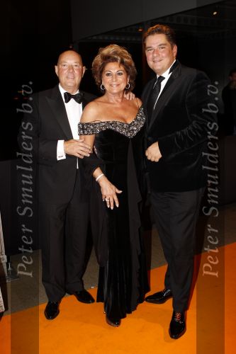 Leiden 30 oktober 2010
Premiere Soldaat van oranje op vliegbasis Valkenburg. Jaap Liethof met Christine Kroonenberg en Cor Stutterheim
Peter Smulders bv