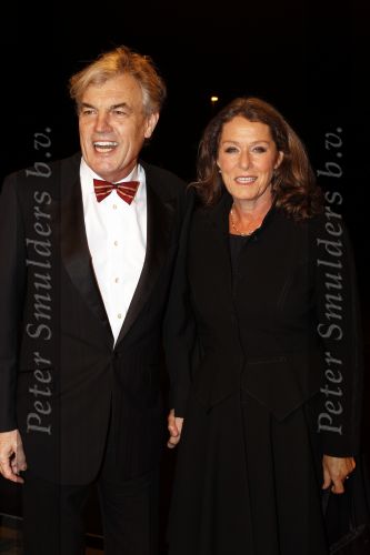 Leiden 30 oktober 2010
Premiere Soldaat van oranje op vliegbasis Valkenburg. Derek de Lint met vrouw
Peter Smulders bv
