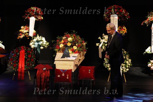 Amsterdam 6 november 2010
Herdenkingsdienst/begrafenis van Harry Mulisch in de stadsschouwburg van Amsterdam. Eberhard v d Laan
Peter Smulders bv
