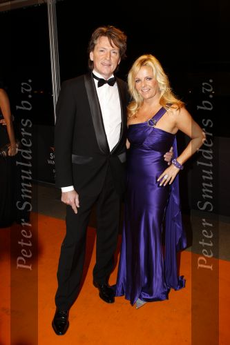 Leiden 30 oktober 2010
Premiere Soldaat van oranje op vliegbasis Valkenburg. Erik de Zwart met vrouw
Peter Smulders bv